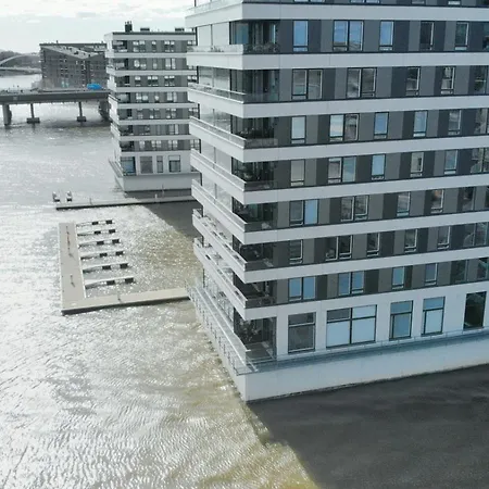 Apartment Spacious For 4 With Sauna *