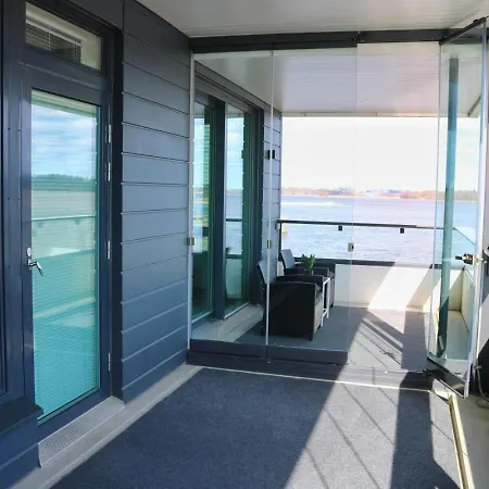 Spacious For 4 With Sauna Apartment Helsinki